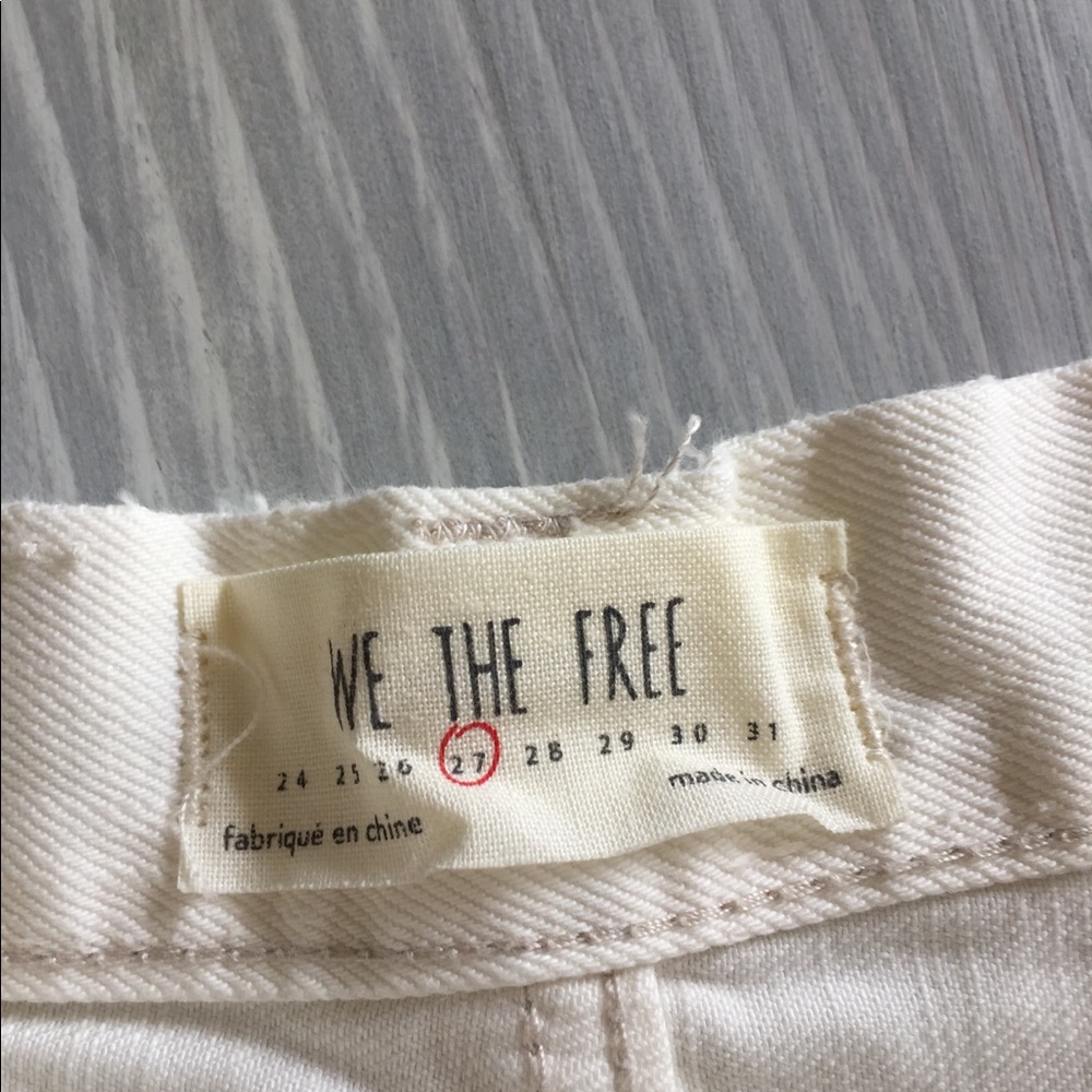 Free People Denim Shorts 27 Cream Crochet Distress - Picture 6 of 7